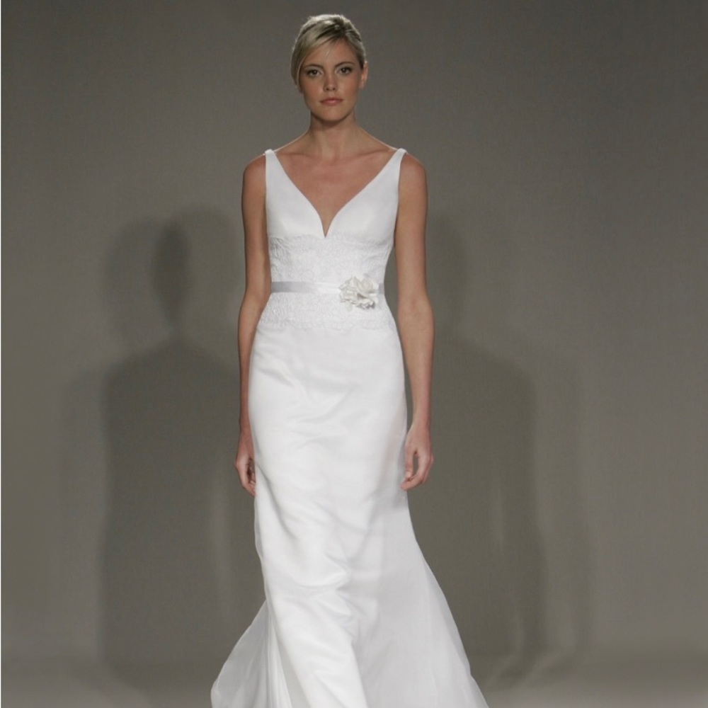 Legends by Romona Keveza ivory silk wedding dress. New and never worn!